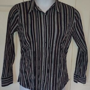 East 5th Women's Button Down Blouse Large